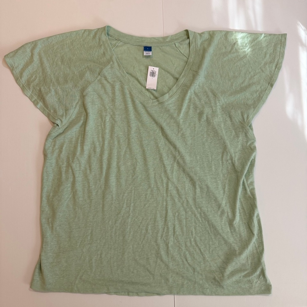 NWT! Old Navy - Light Green V-Neck Flutter Sleeve Tee - Size Large
